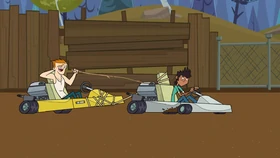 How many Contestants reached the Merge in Total Drama: Revenge of the Island?