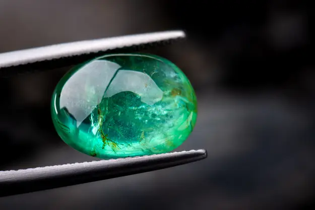 Emerald is the traditional birthstone associated with which month of the year?