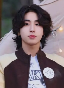 how well do you know HAN JISUNG?