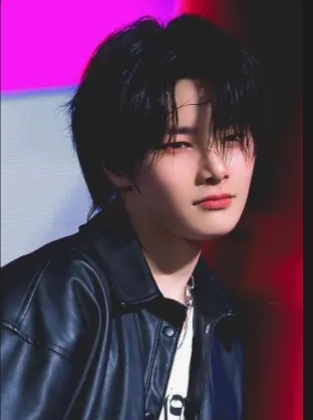 how well do you know YANG JEONGIN?