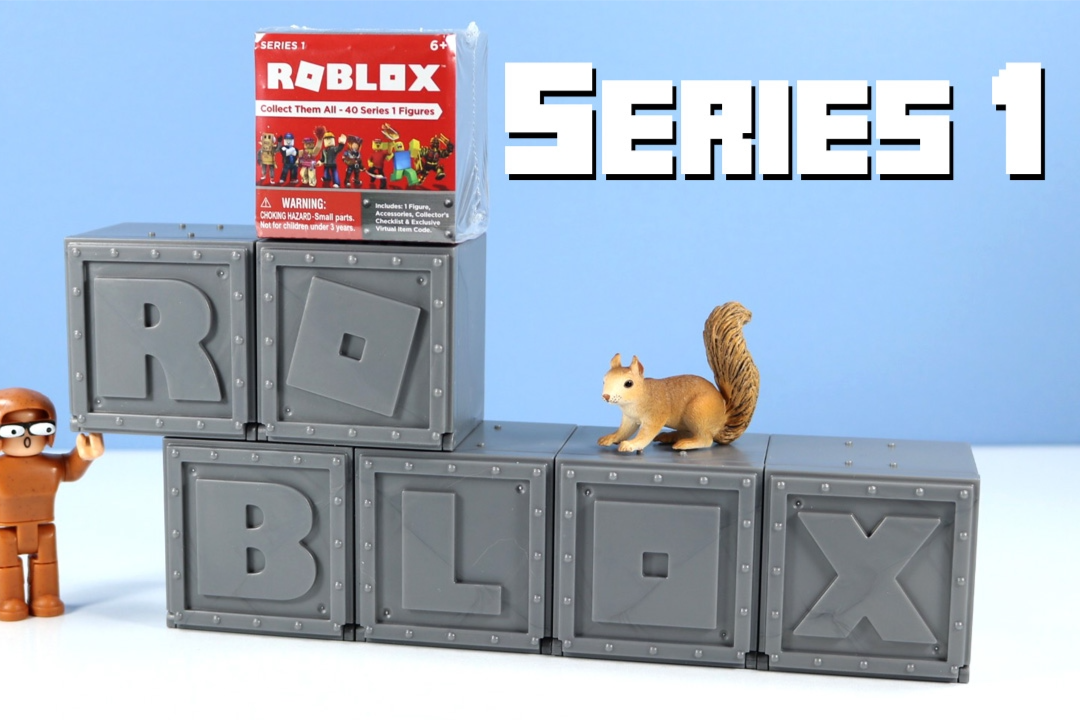 ROBLOX Series 1 Girl Guest action Figure mystery box Virtual Item