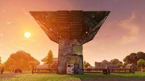 What utility item in Fortnite spawns a small fort 