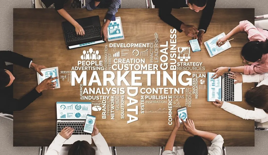 Marketing Mix & Research